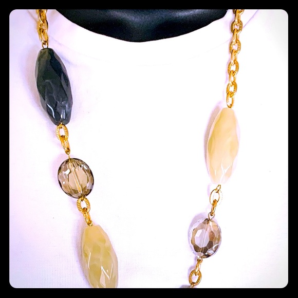 Long necklace gray & cream color large acrylic beadings on bronze tone chain - Picture 3 of 11